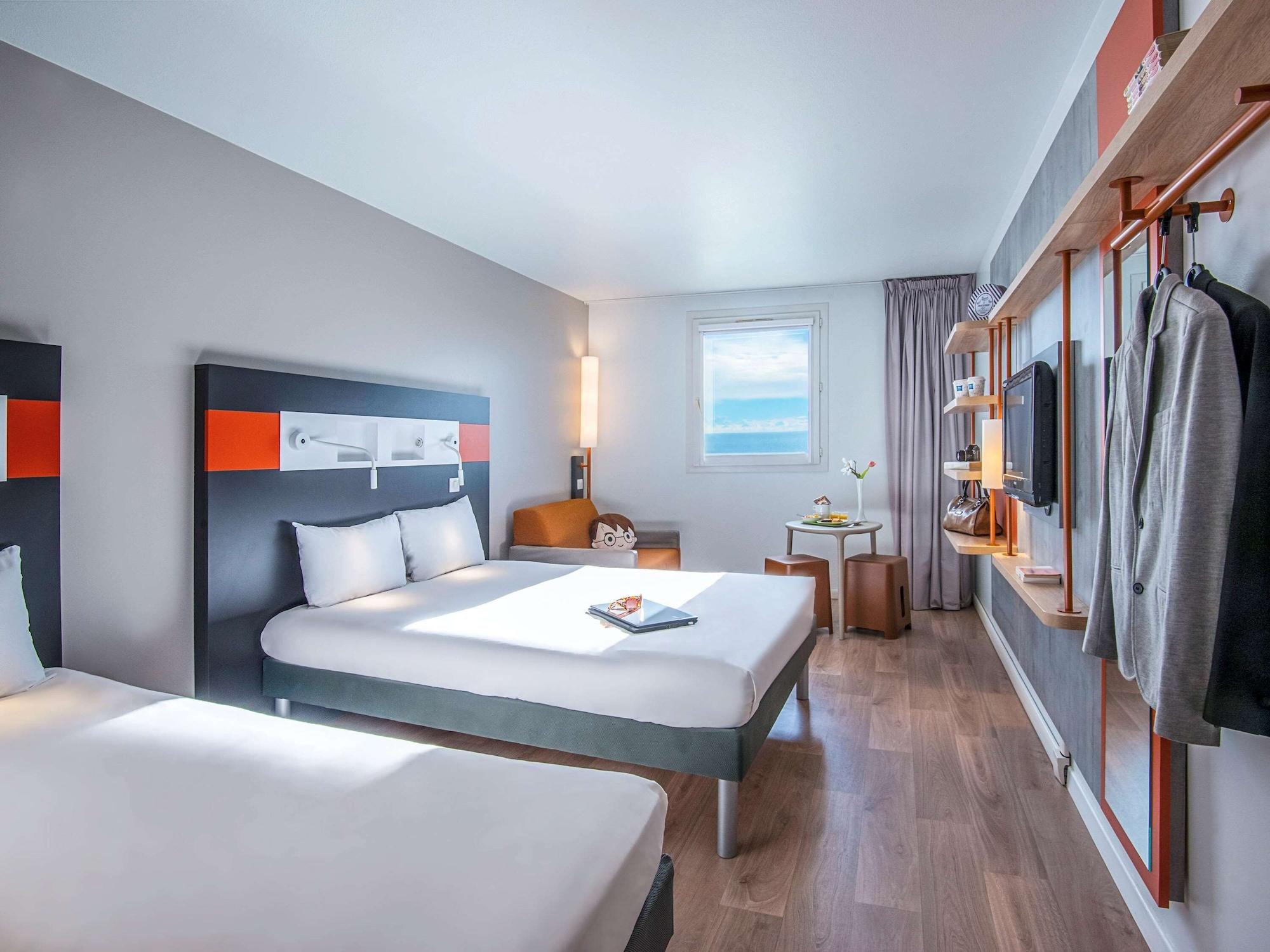 Ibis Budget Californie Lenval 2*
